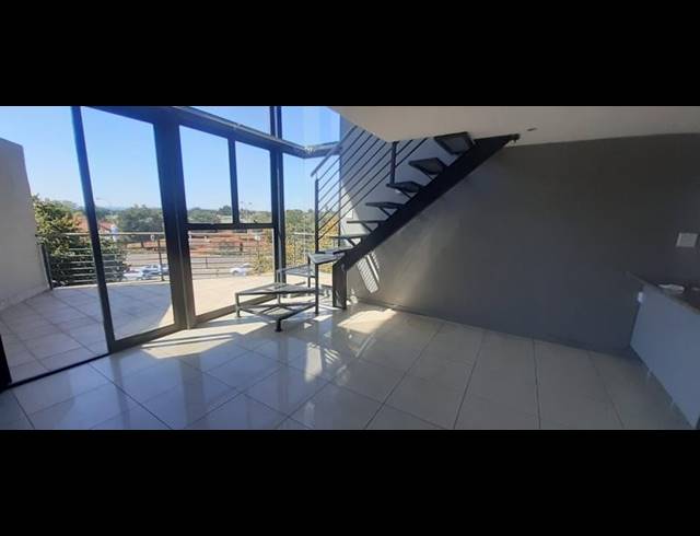 1 BEDROOM APARTMENT FOR SALE IN ROOIHUISKRAAL NORTH